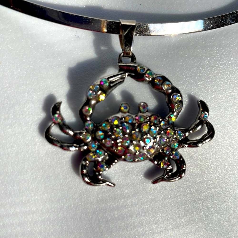 Dazzling Crab  Pendant Crystal Embellished